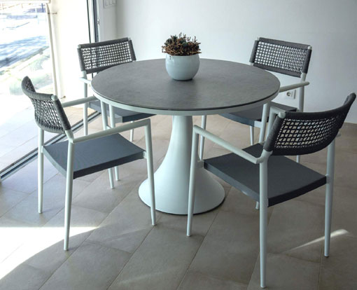 IE3i - dining table Dano 